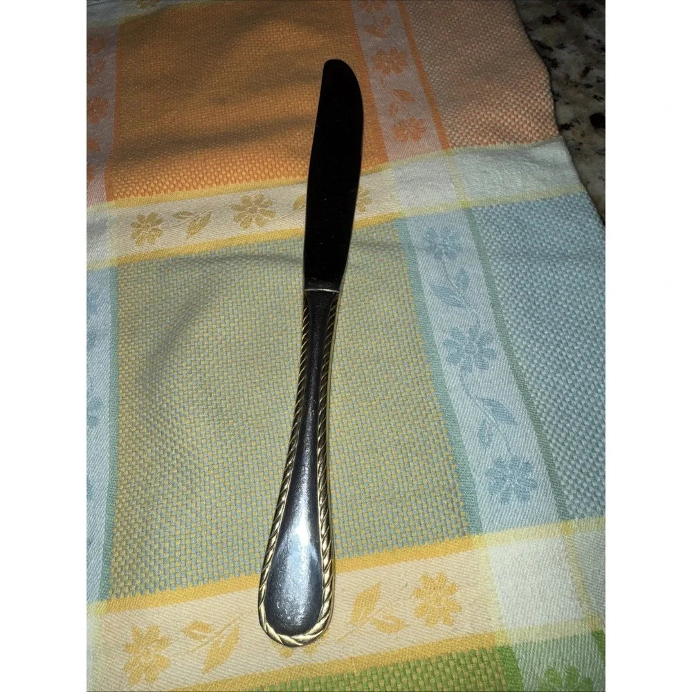 Gorham Stainless GOLDEN BELMONT RIBBON EDGE Dinner Knife Korea 18/8 Flatware4568
